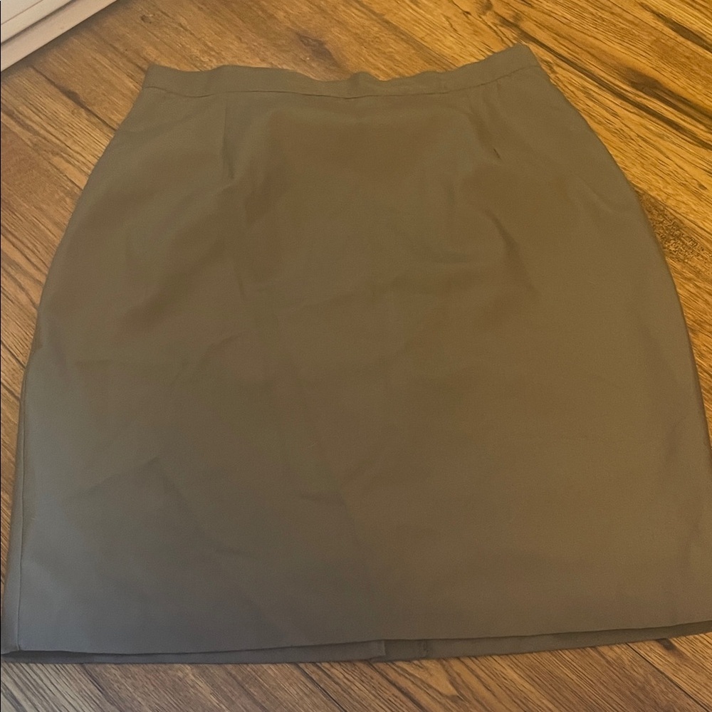 Olive Green Women's Skirt (Bin GB) - Picture 1 of 1